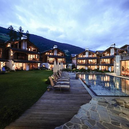 Post Alpina - Family Mountain Chalets San Candido Dış mekan fotoğraf