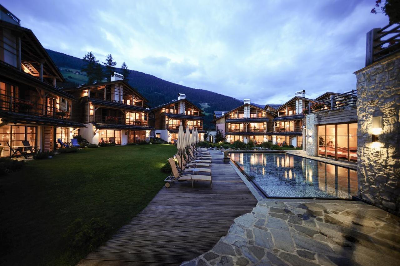 Post Alpina - Family Mountain Chalets San Candido Dış mekan fotoğraf