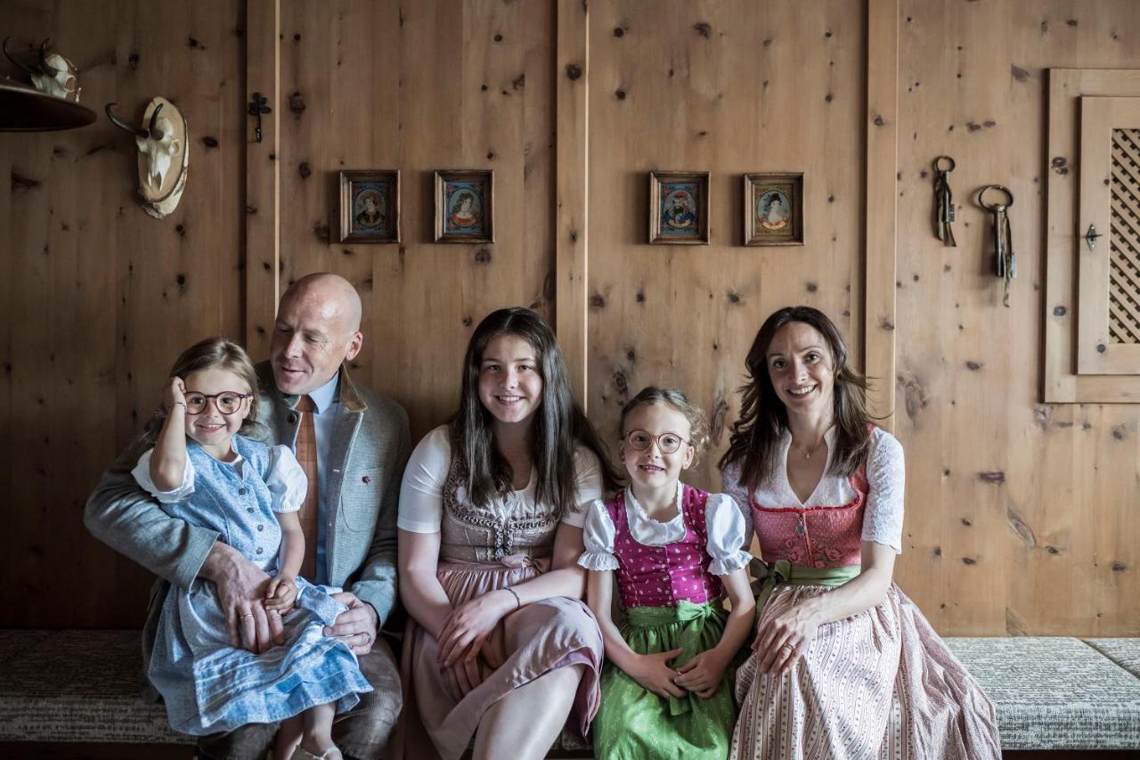 Post Alpina - Family Mountain Chalets San Candido Dış mekan fotoğraf