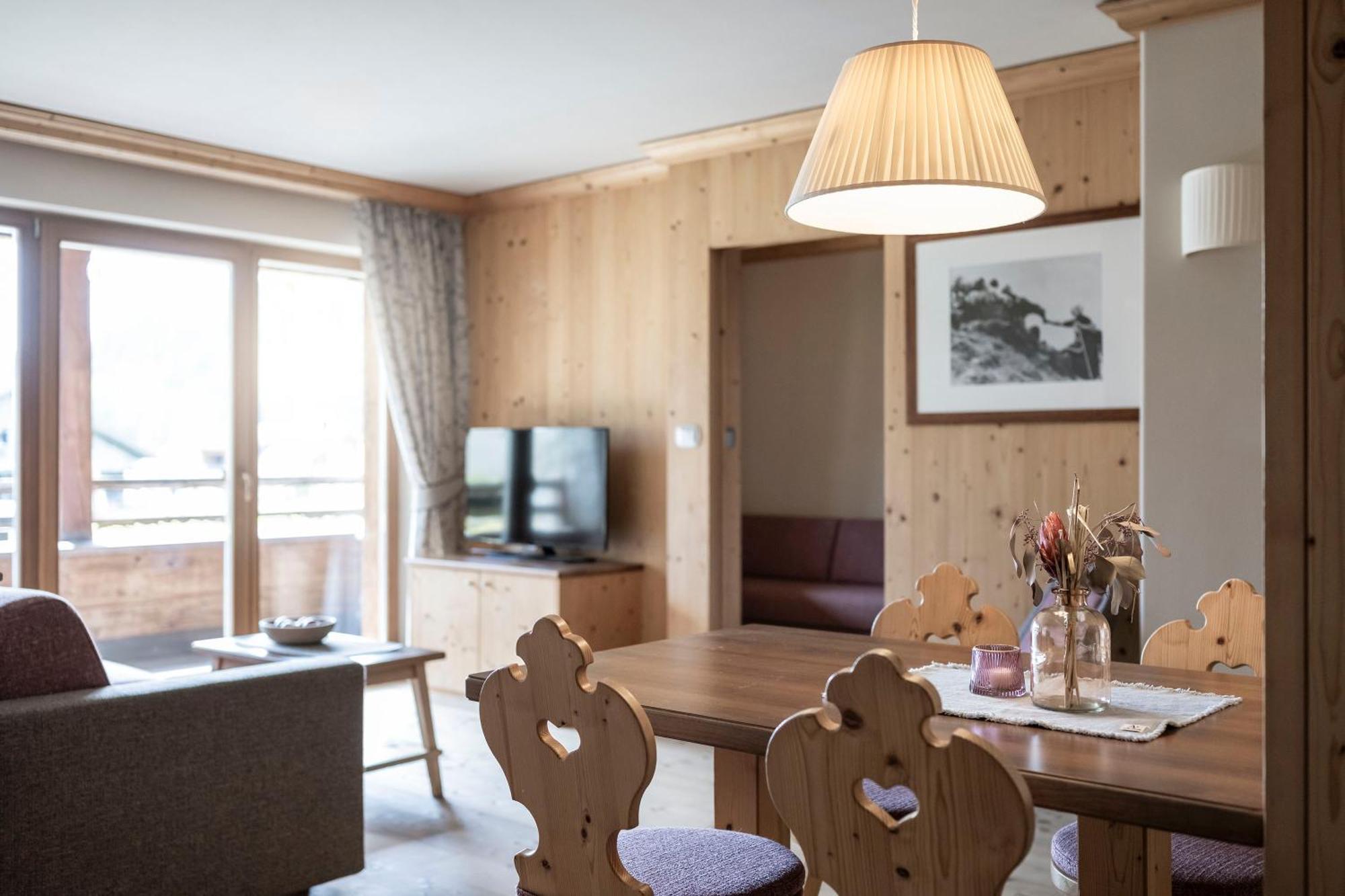 Post Alpina - Family Mountain Chalets San Candido Dış mekan fotoğraf