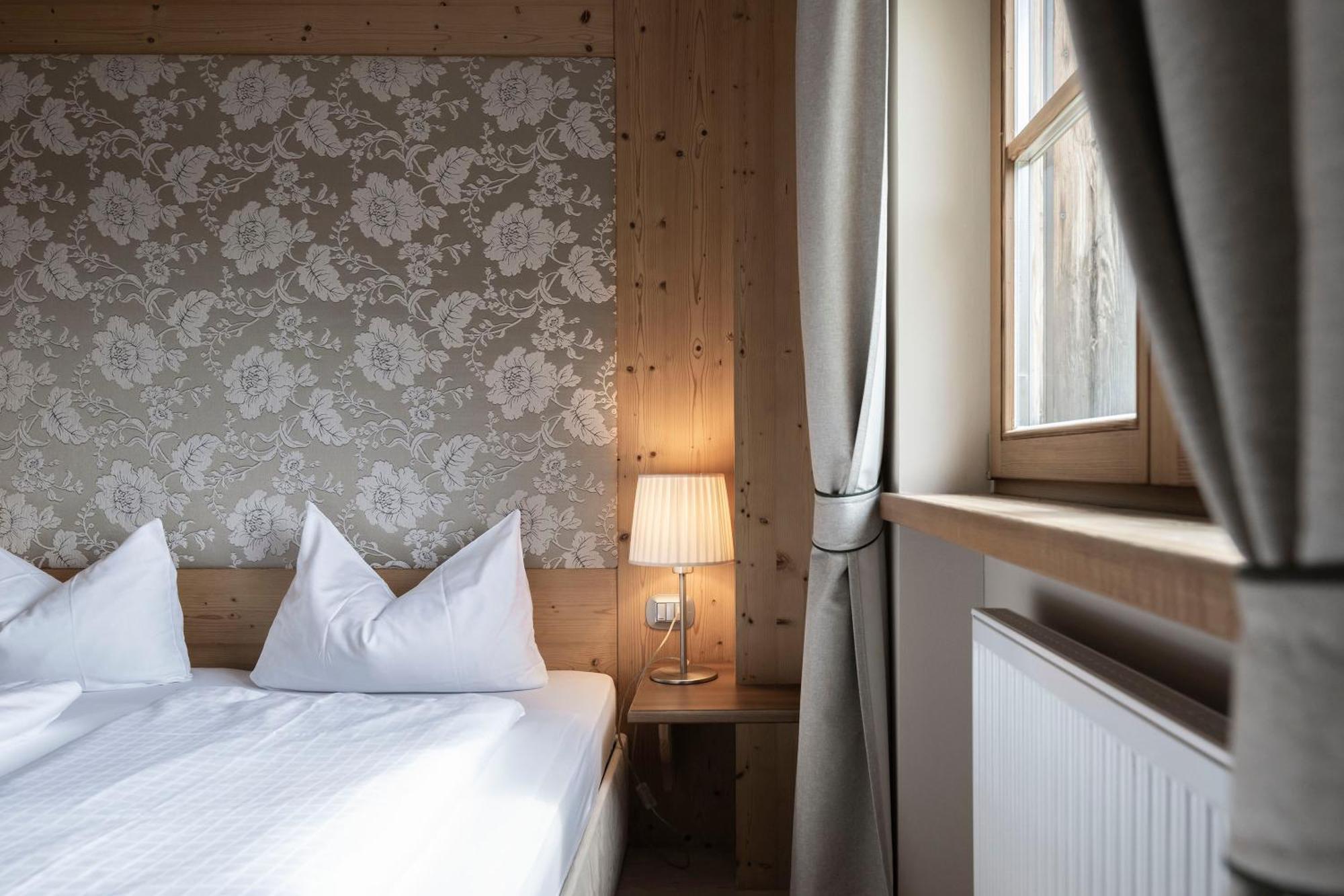 Post Alpina - Family Mountain Chalets San Candido Dış mekan fotoğraf