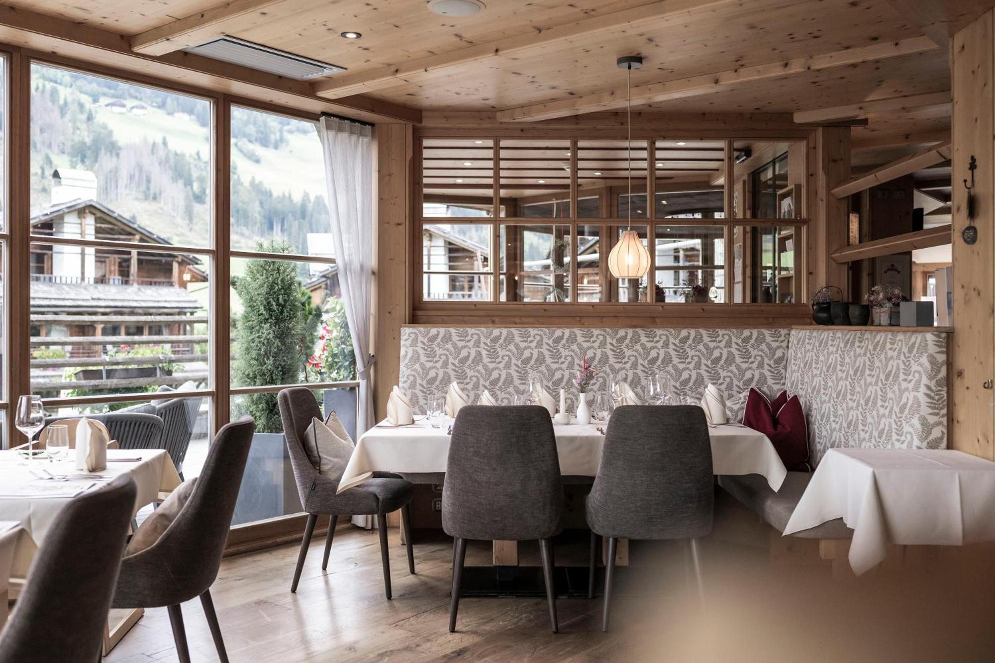Post Alpina - Family Mountain Chalets San Candido Dış mekan fotoğraf