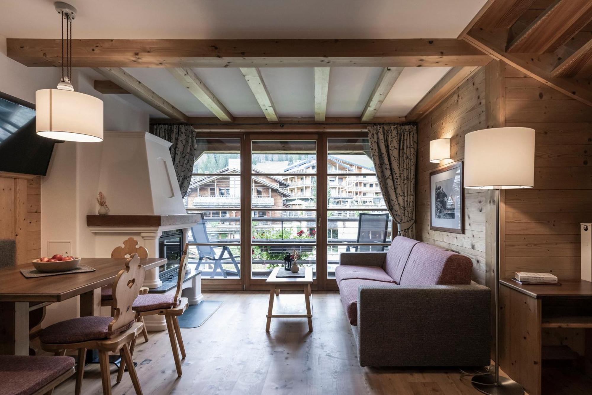 Post Alpina - Family Mountain Chalets San Candido Dış mekan fotoğraf