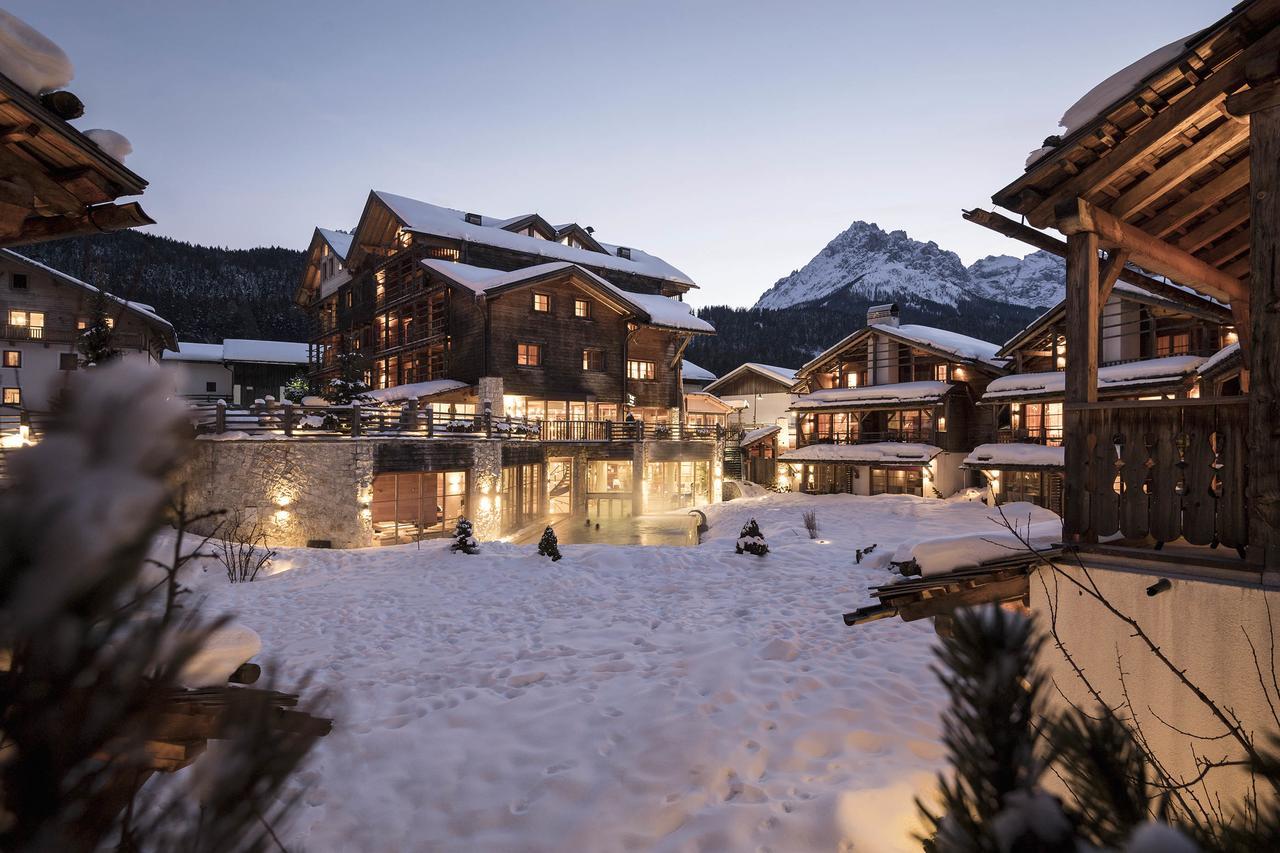 Post Alpina - Family Mountain Chalets San Candido Dış mekan fotoğraf
